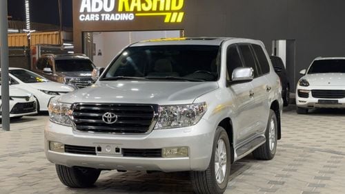 Toyota Land Cruiser GXR V8