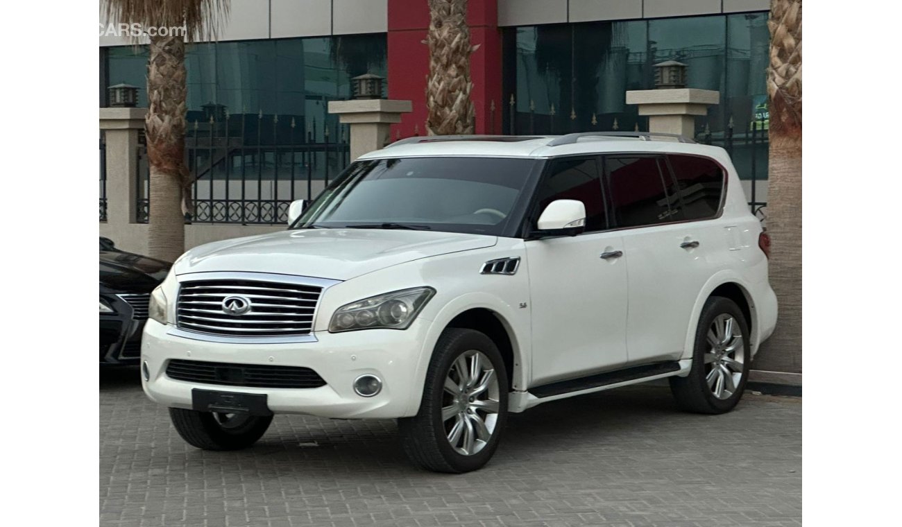 إنفينيتي QX80 لاكجري