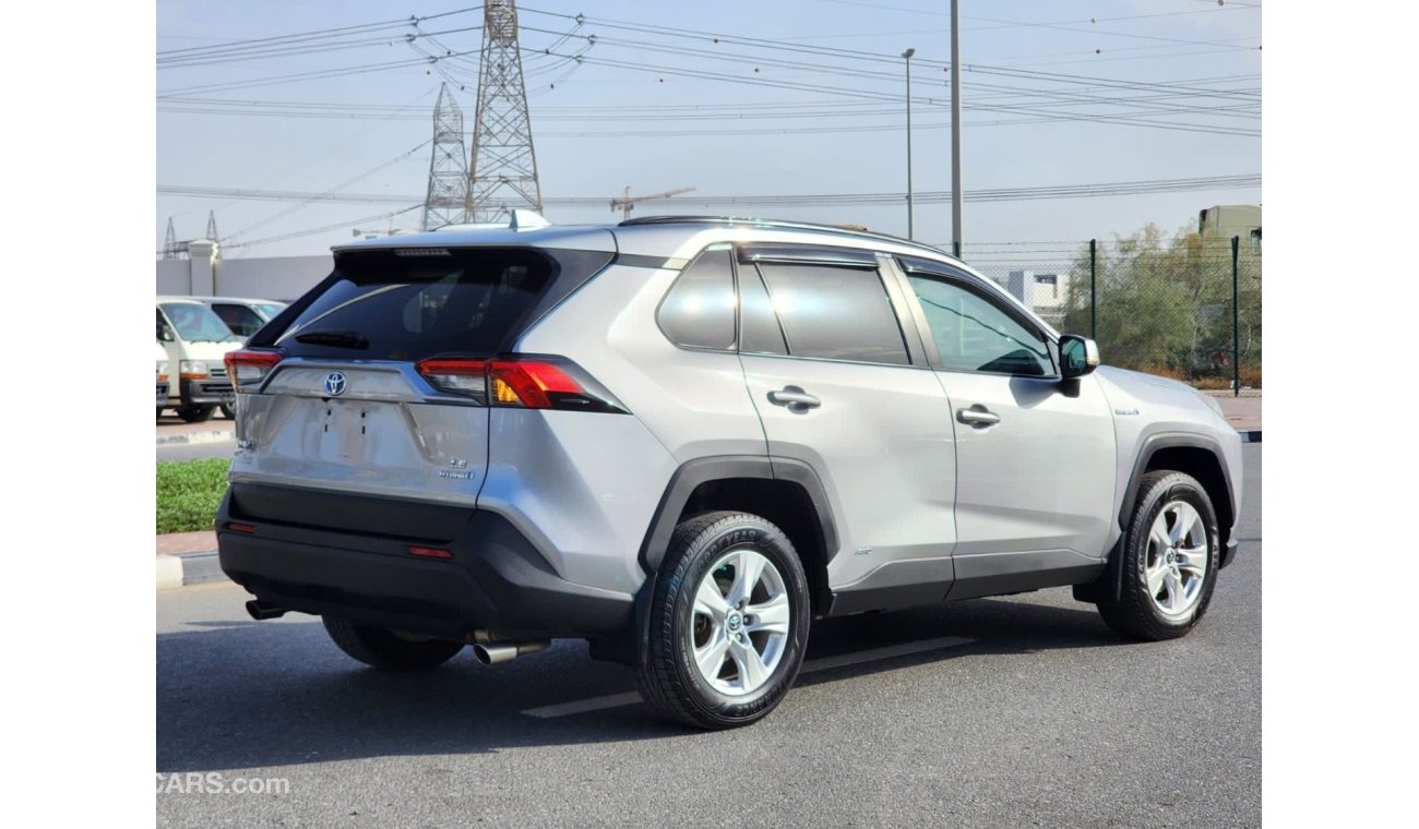 Toyota RAV4 LE TOYOTA RAV4 Hybrid 2021