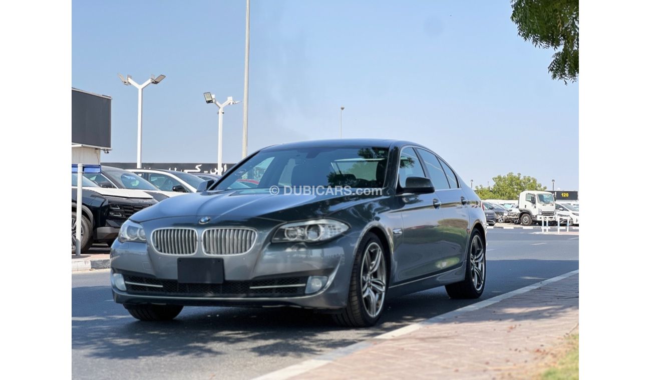 BMW 550i Std 4.4L (402 HP)