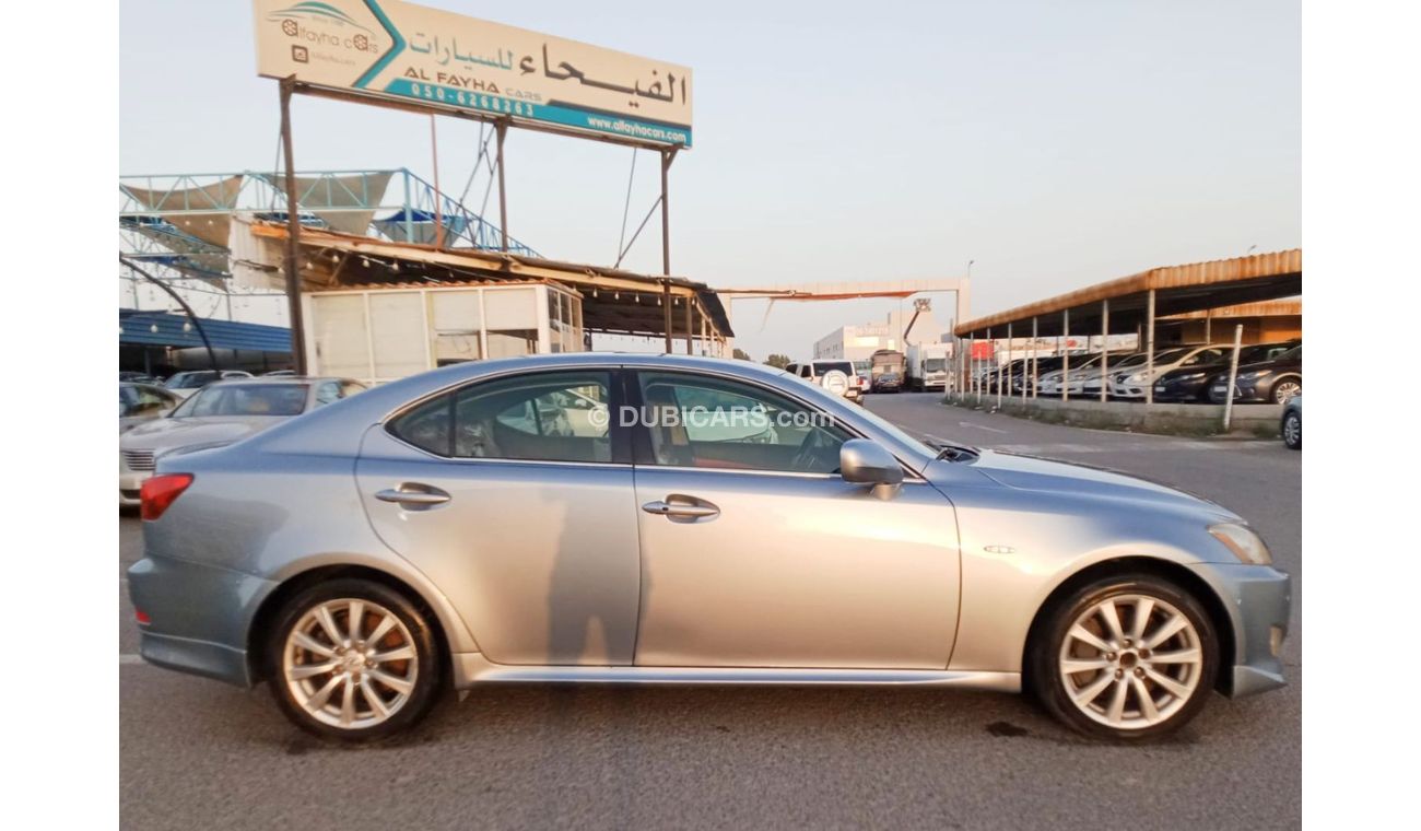 Lexus IS300 V6 3.0L Full Option