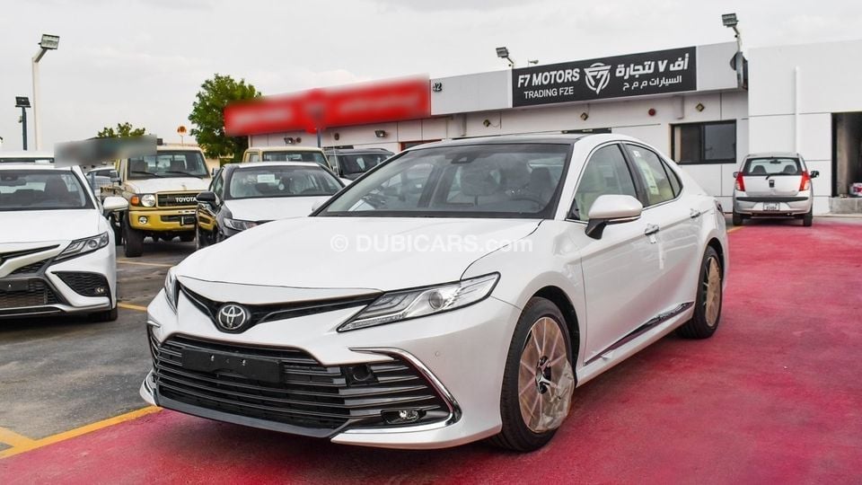 New Toyota Camry Limited Edition V6 2023 for sale in Dubai - 683156