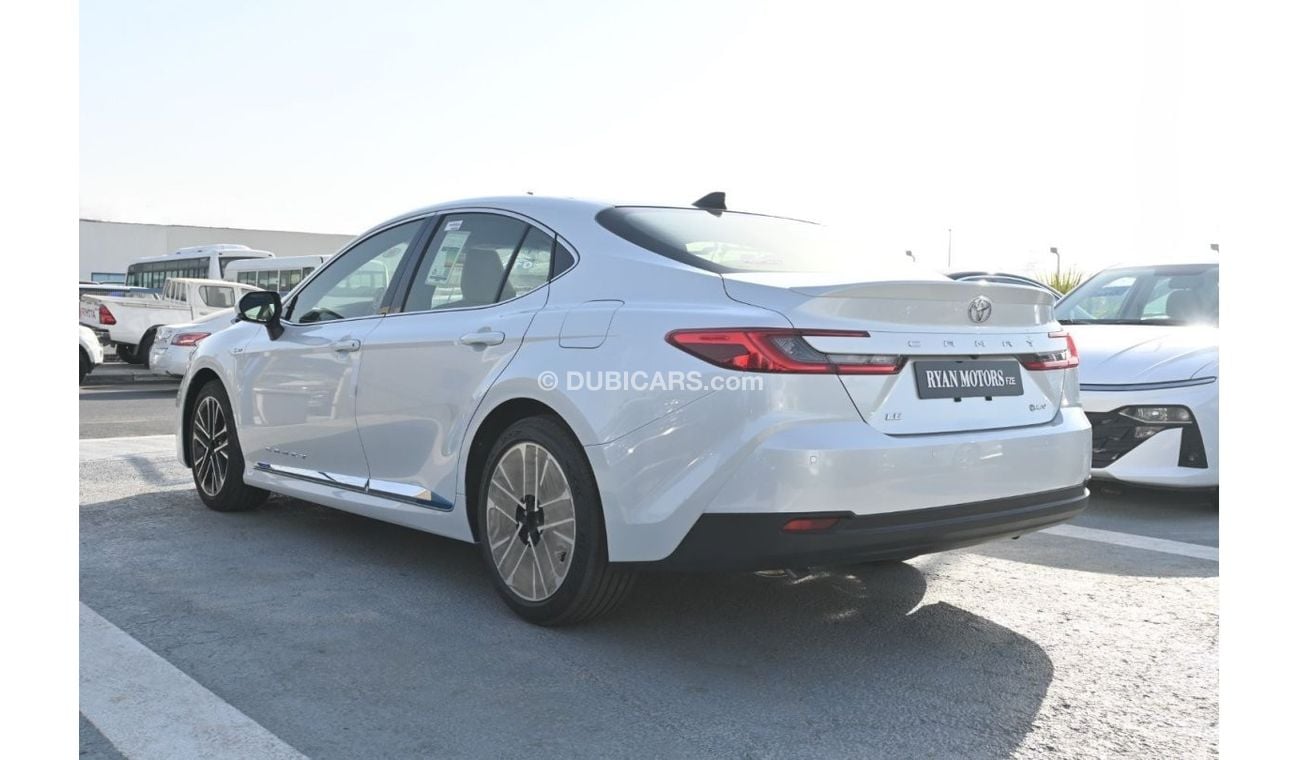 تويوتا كامري Toyota Camry LE 2.5L Hybrid, Model 2025 Color White