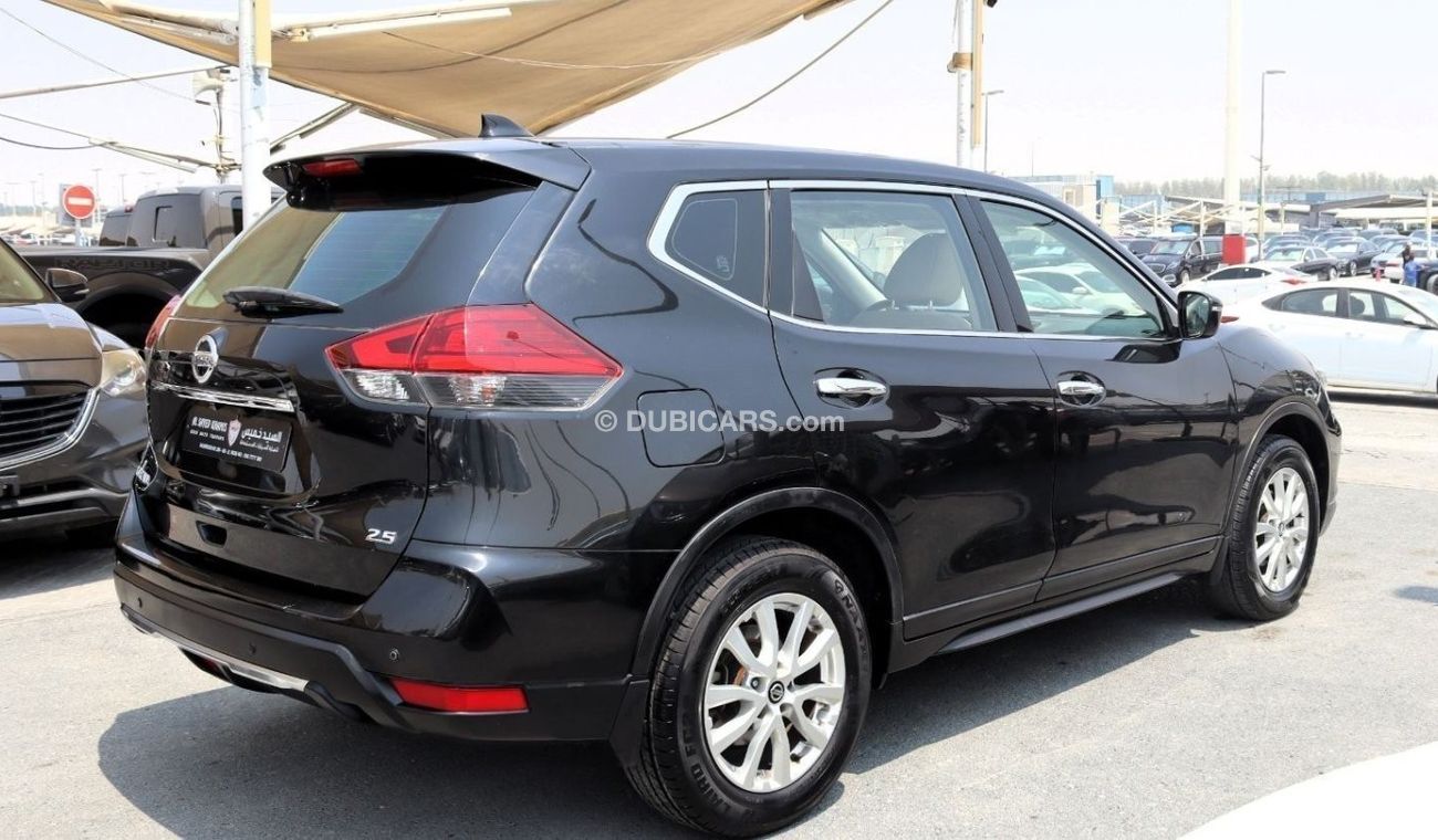 Nissan XTrail ACCIDENTS FREE - GCC - BASE  - PERFECT CONDITION INSIDE OUT