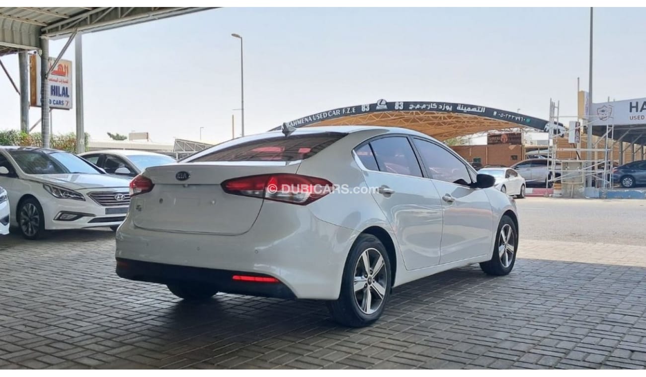 Used Kia K3 2018 for sale in Dubai - 639054