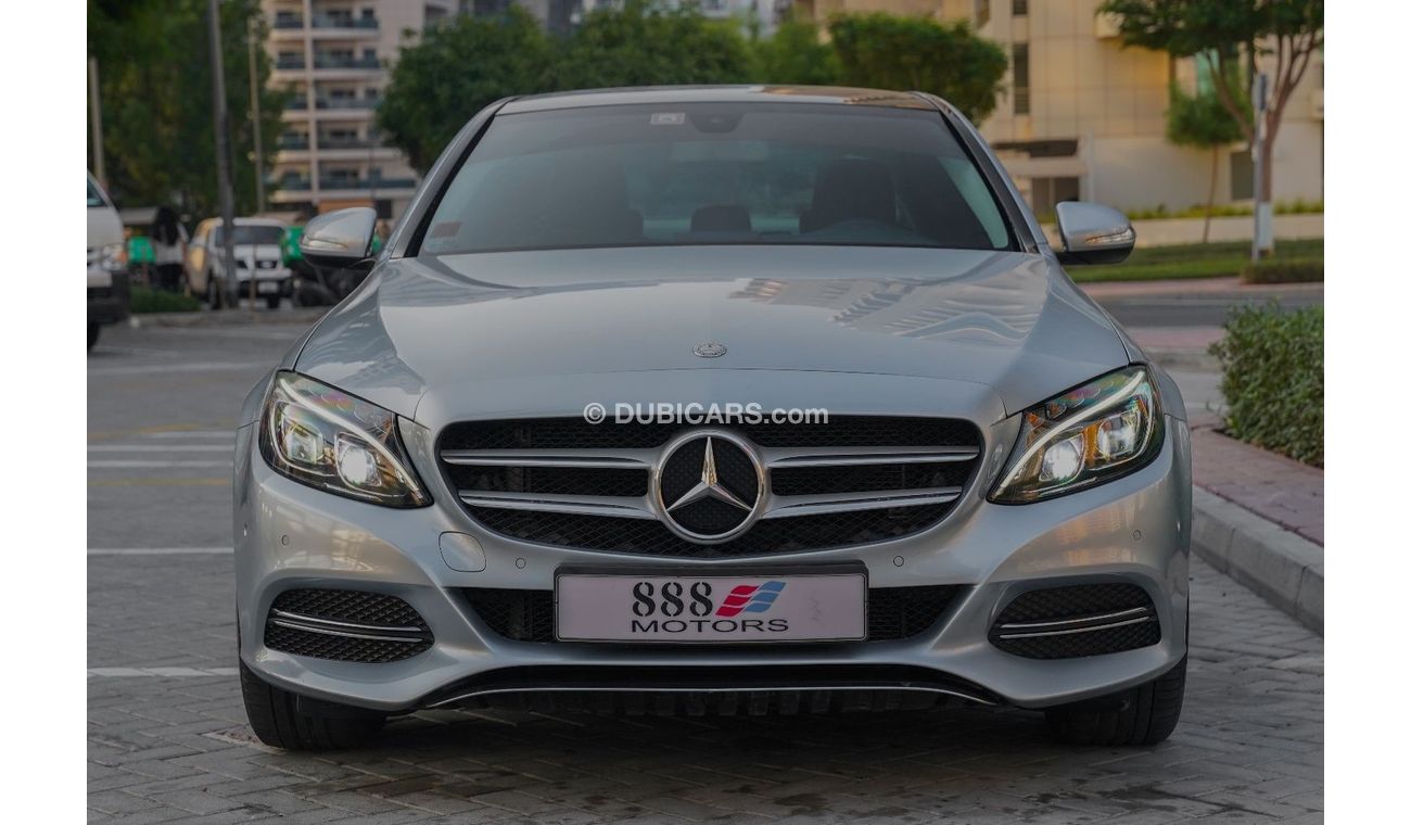 مرسيدس بنز C200 2015 Mercedes-Benz C200 Sedan  2.0L