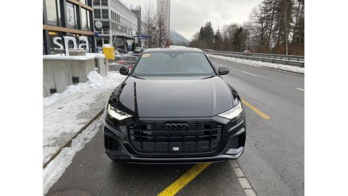 Audi Q8 Competition Plus 3.0L MHEV AT