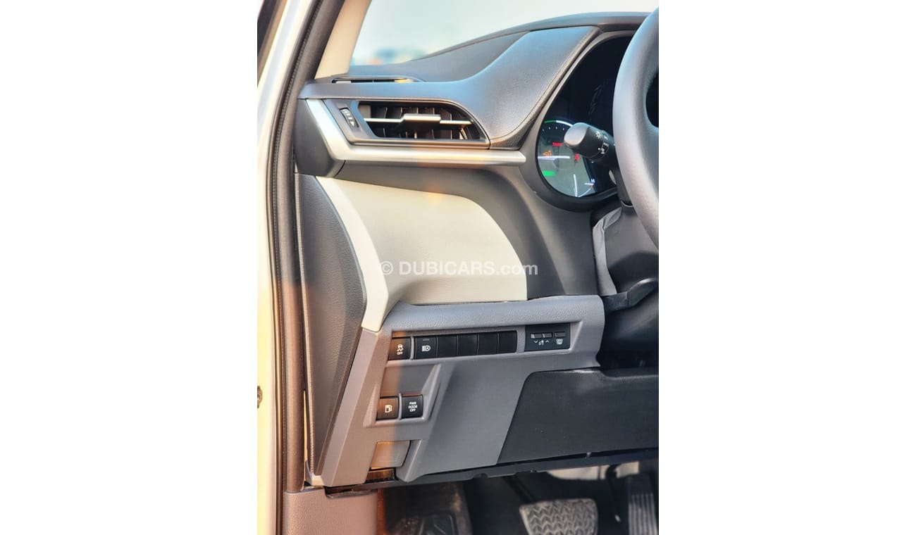 تويوتا سيينا TOYOTA Sienna XLE Hybrid  Full Option