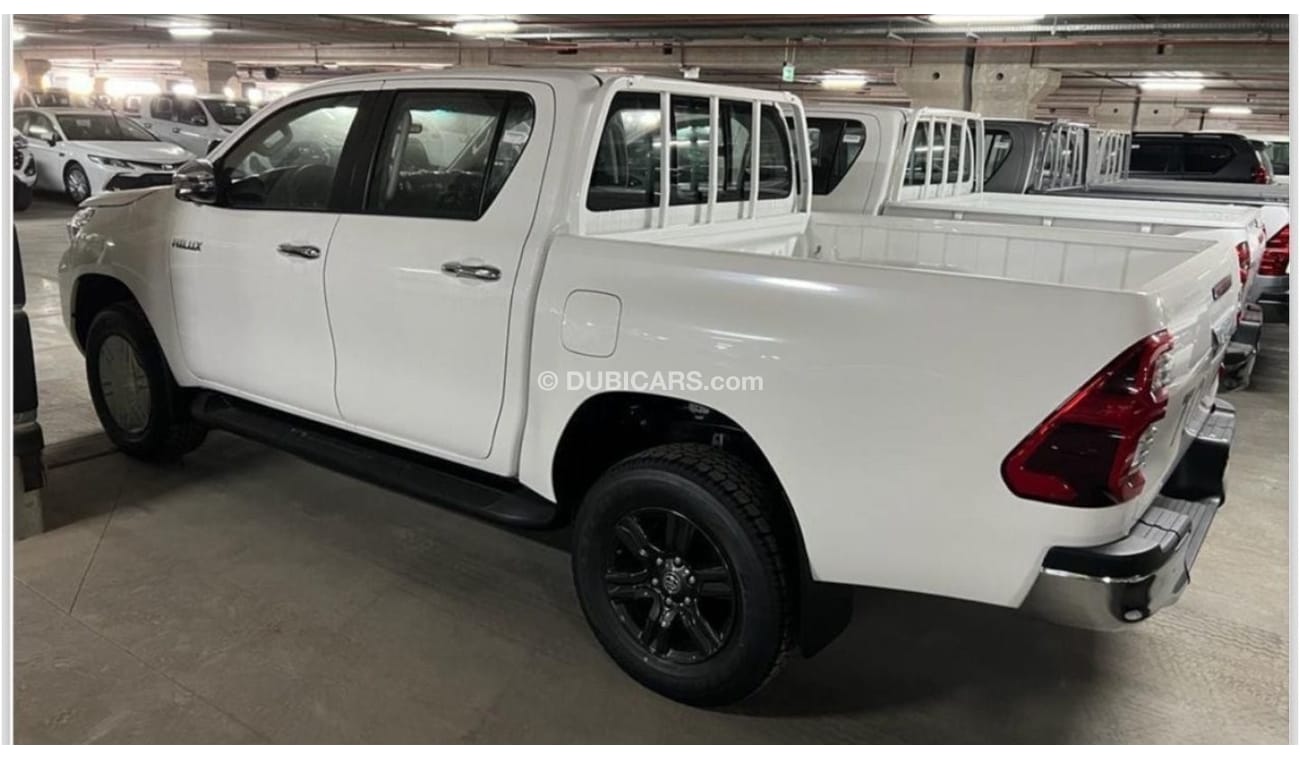 تويوتا هيلوكس TOYOTA HILUX 2.4 SR5 Dsl 4WD 4Doors 2024