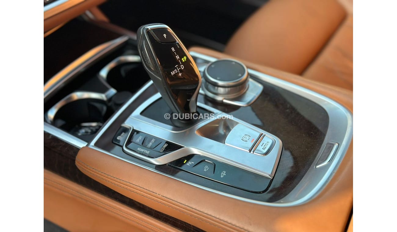 BMW 750Li xDrive 4.4L (530 HP)