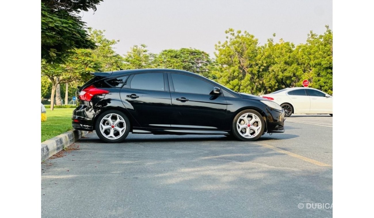 فورد فوكاس FORD FOCUS ST GCC SPACE MODEL 2014