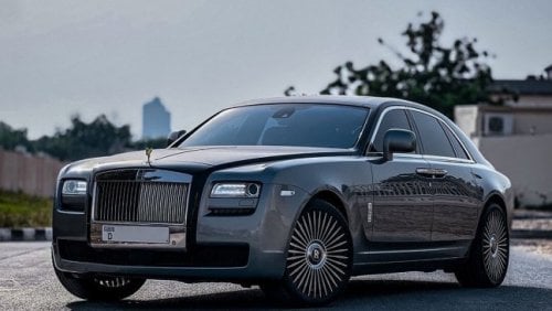 Rolls-Royce Ghost GCC Premium, Starlight Headliner, Excellent Condition!
