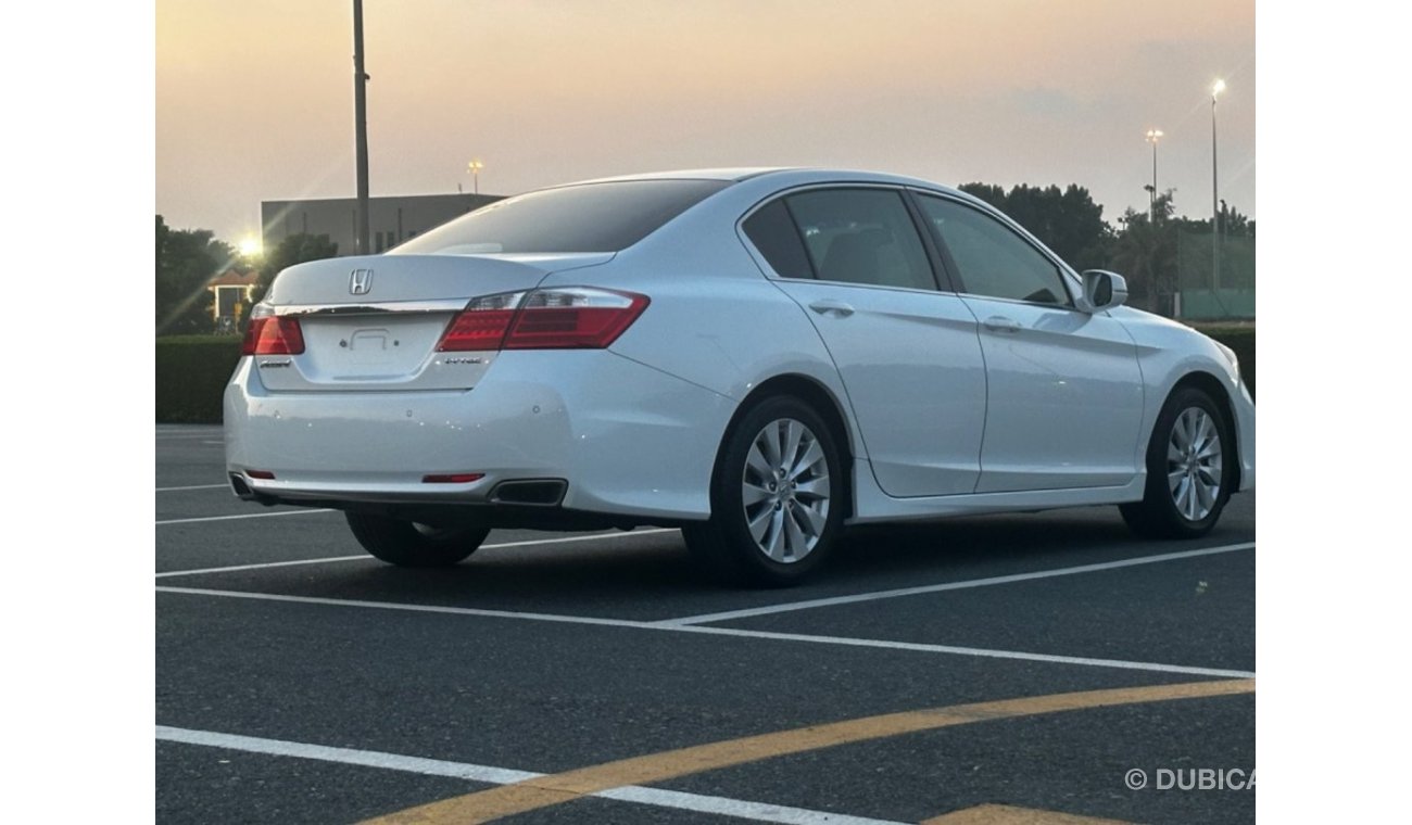 Honda Accord LX MODEL 2016 GCC CAR PERFECT CONDITION FULL OPTION SUN ROOF