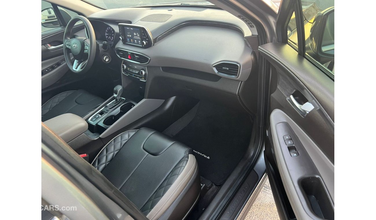 هيونداي سانتا في 2019 HYUNDAI SANTAFE SE -2.4L - V4 -  REAR CAMERA -  PW - LEATHER SEATS - 53000 mileage- VERY CLEAN