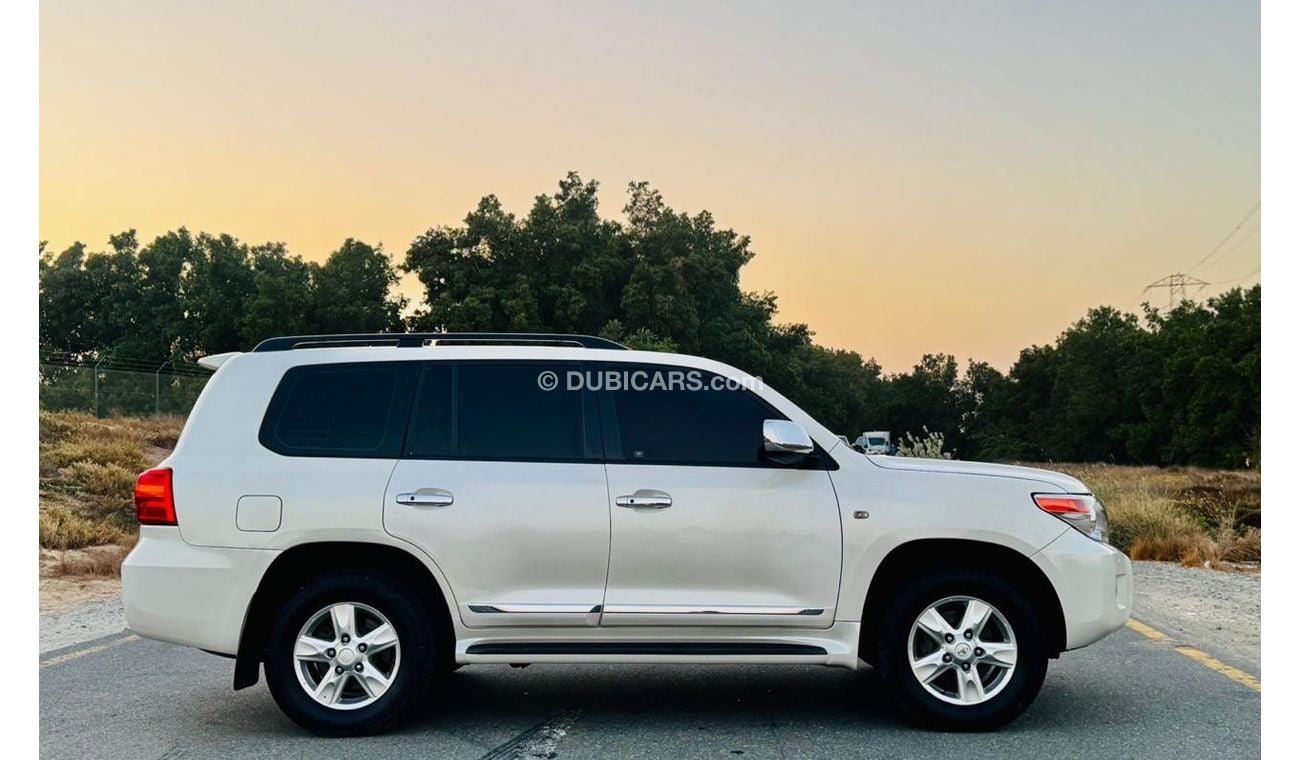 Toyota Land Cruiser 5.7L PETROL V8 AUTOMATIC TRANSMISSION