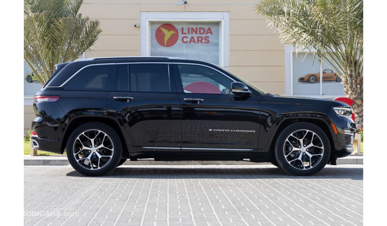 Jeep Grand Cherokee Jeep Grand Cherokee Summit 2023 American Spec under Warranty with Flexible Down-Payment.