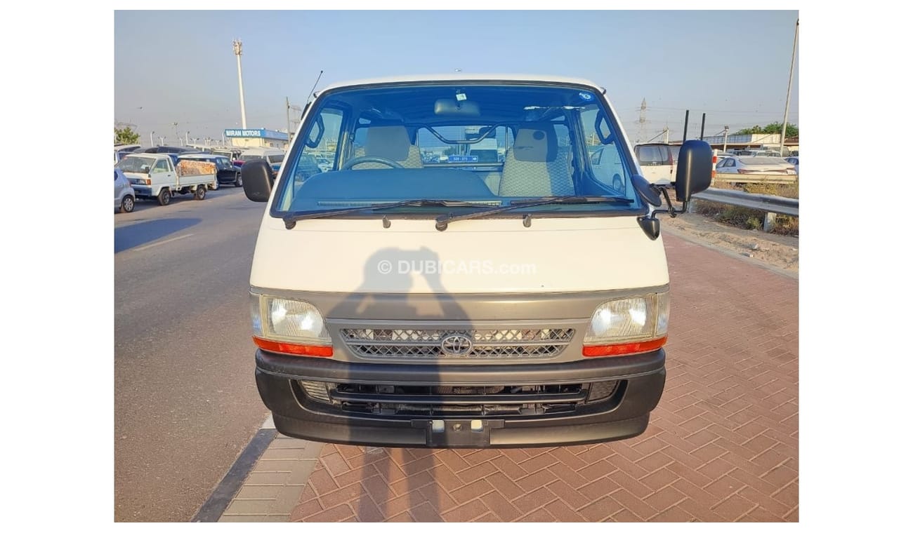 Toyota Hiace LH178-1019372 --2004	WHITE	3000	DIESEL	315413	RHD	MANUAL-Only for Export.