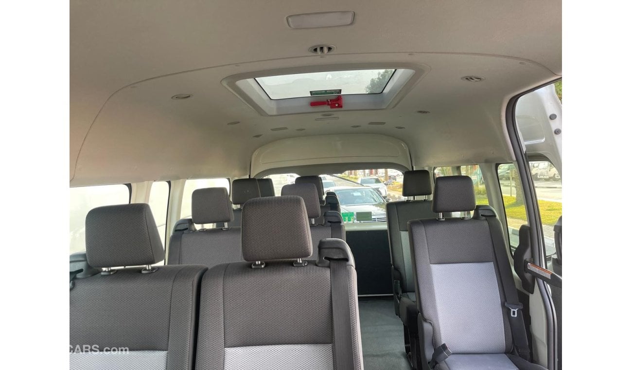 Toyota Hiace DLS -High Roof Commuter English