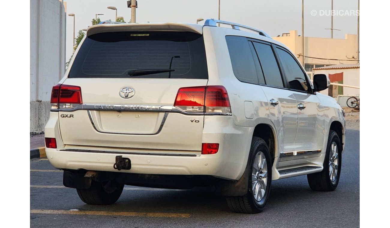 Toyota Land Cruiser GXR