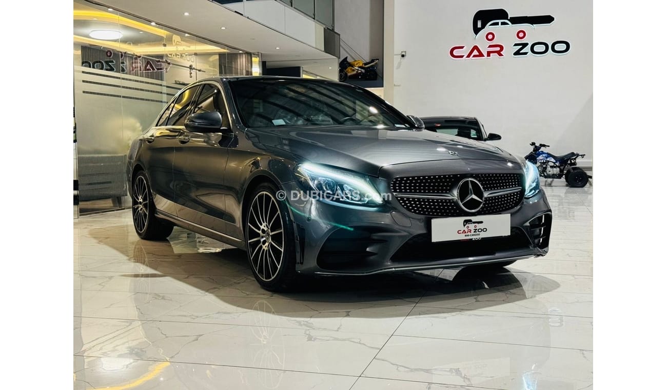 مرسيدس بنز C 300 لاكجري