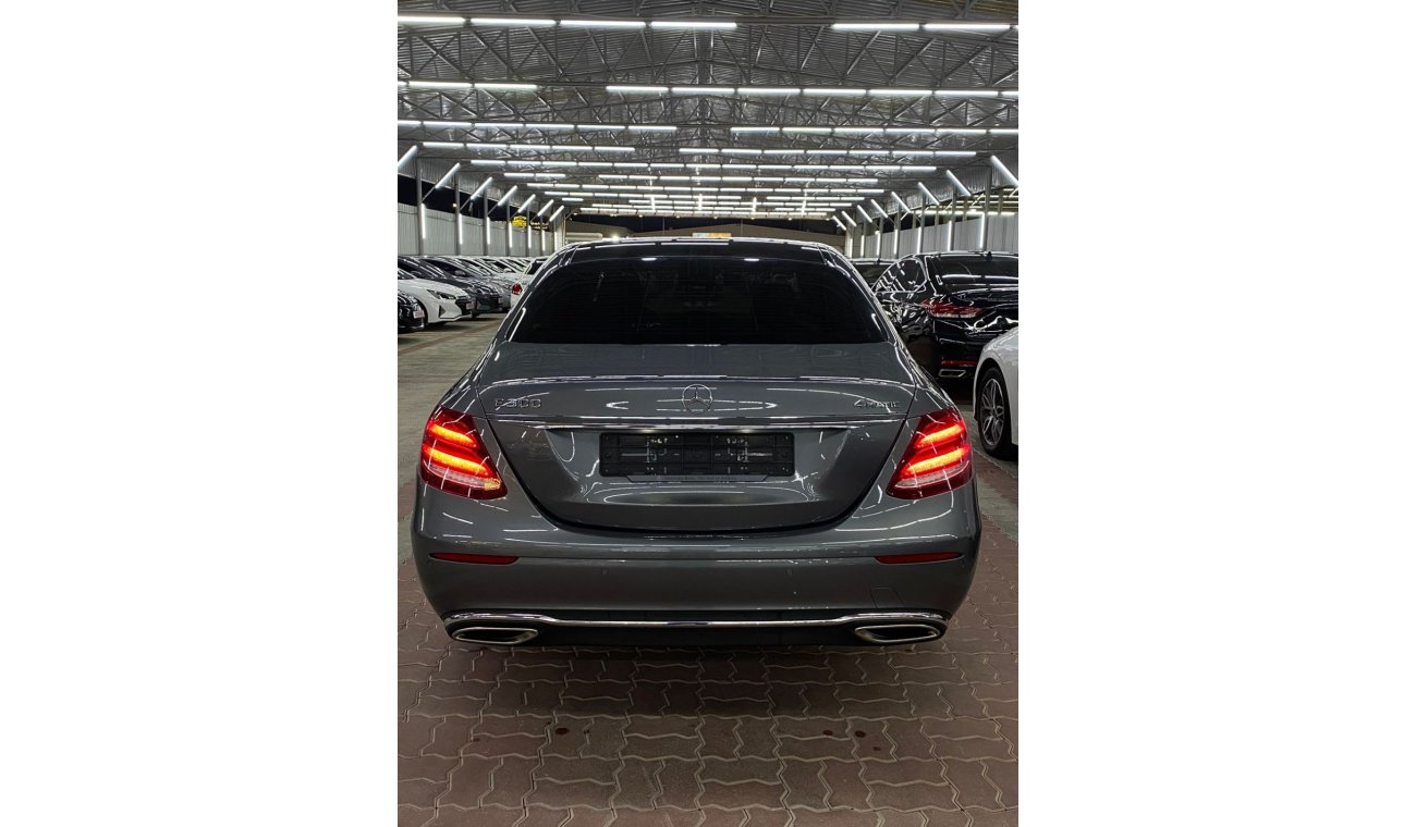 مرسيدس بنز E300 Std