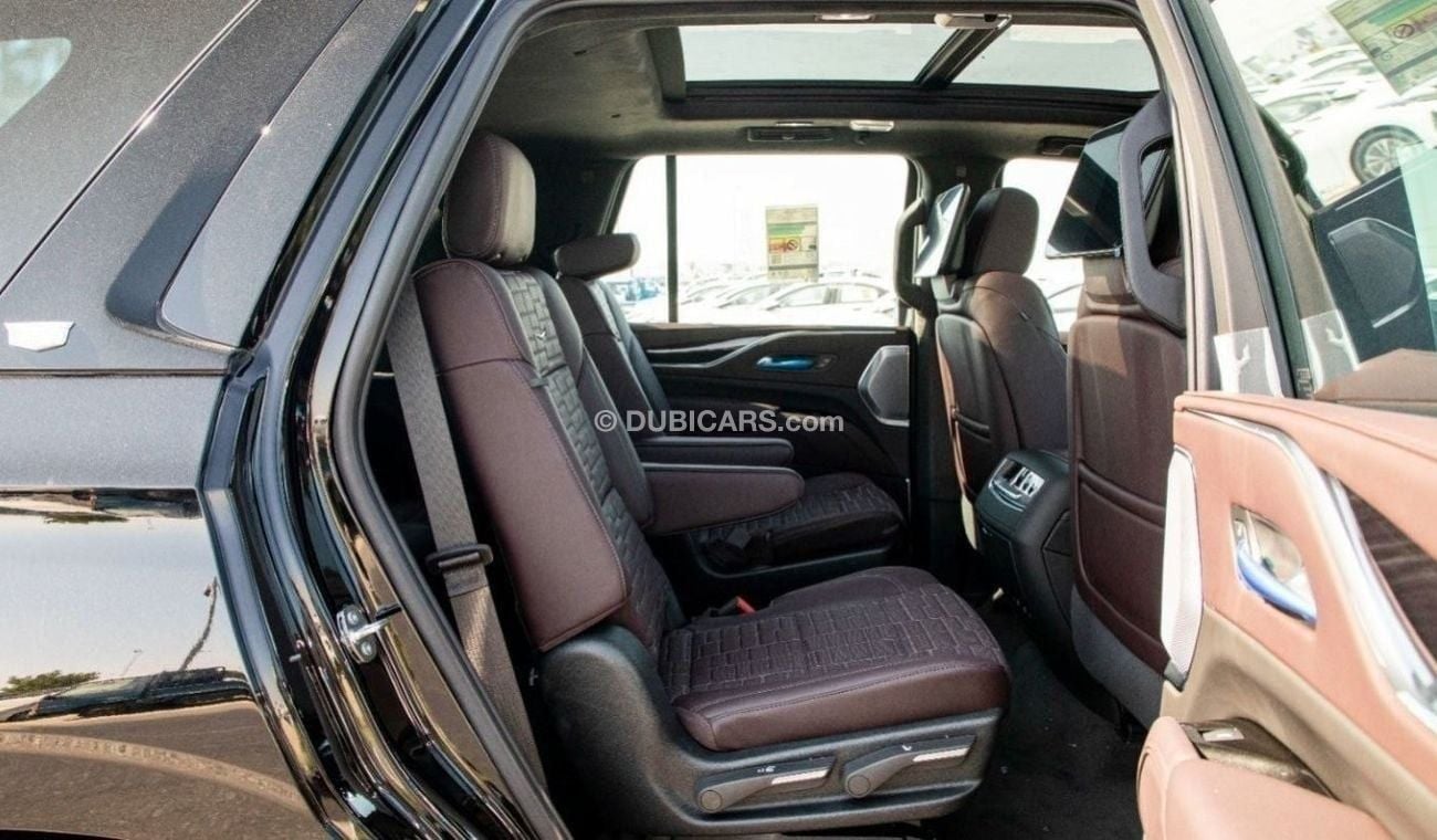 Cadillac Escalade V-Series Supercharged Sport SUV V8 6.2L. VIP+TV 4WD. Export