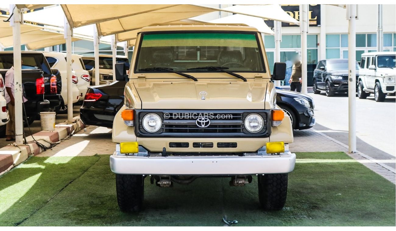 Toyota Land Cruiser Hard Top