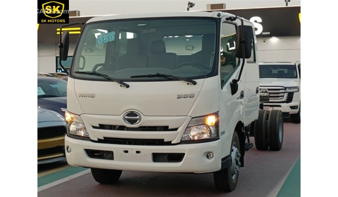 Hino 300 CHASSIS 714, D/CABIN, V6, DSL, M/T