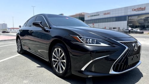 Lexus ES300h Hybrid Plus 2.5L (214 HP)