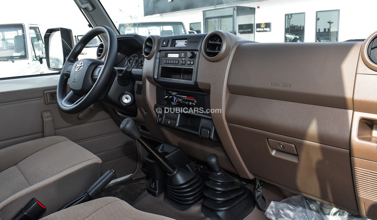 Toyota Land Cruiser Hard Top 4.0L V6 Petrol