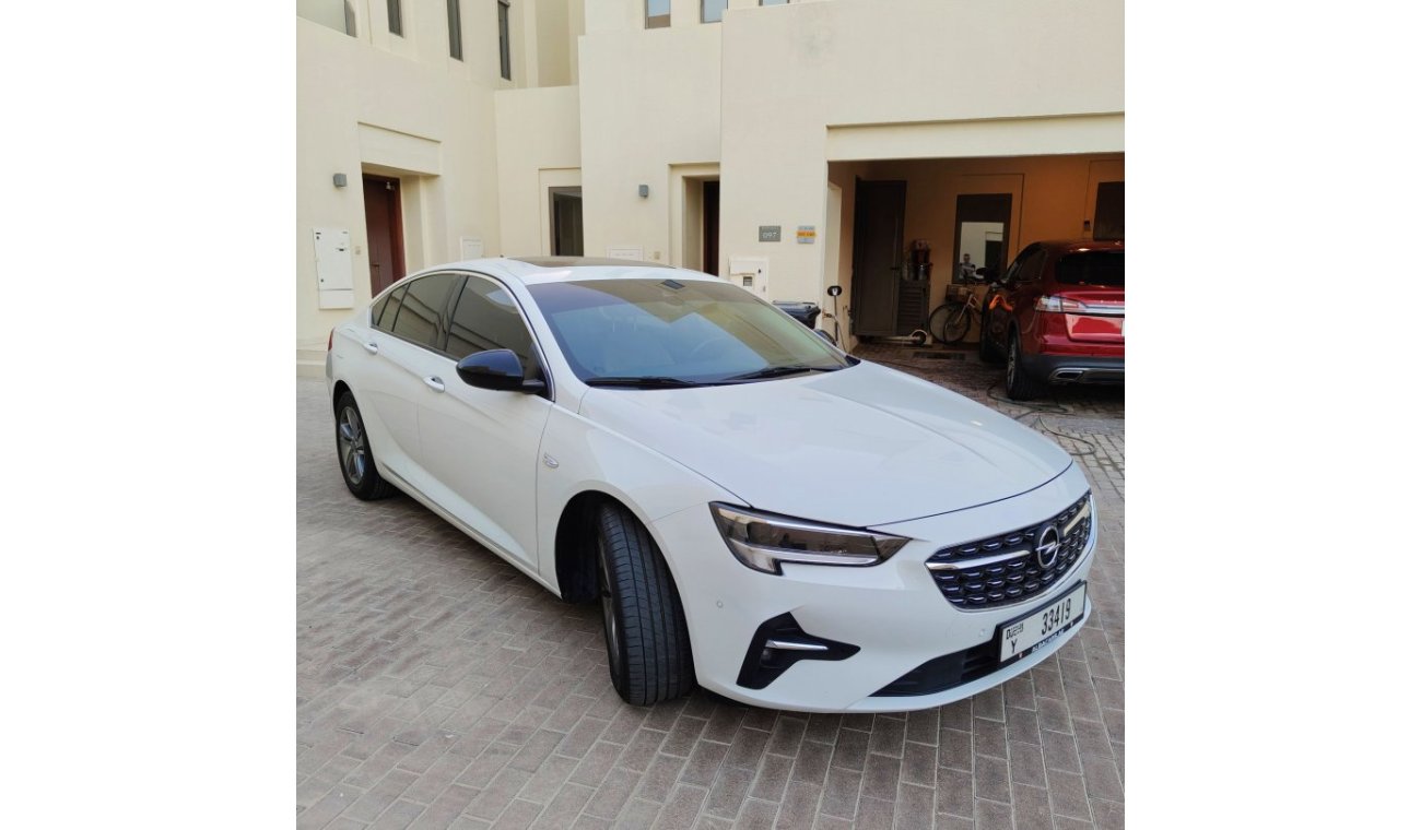 Opel Insignia Elegance Plus 2.0 Turbo