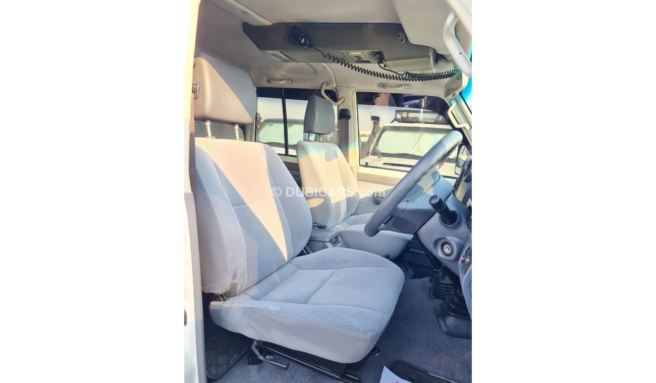 Toyota Land Cruiser Pick Up Double cabin