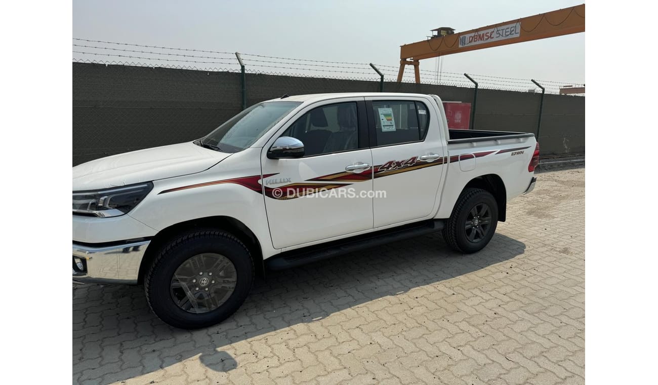 تويوتا هيلوكس Toyota Hilux 2.7L Petrol AT Full Option With Bush Start MY2025