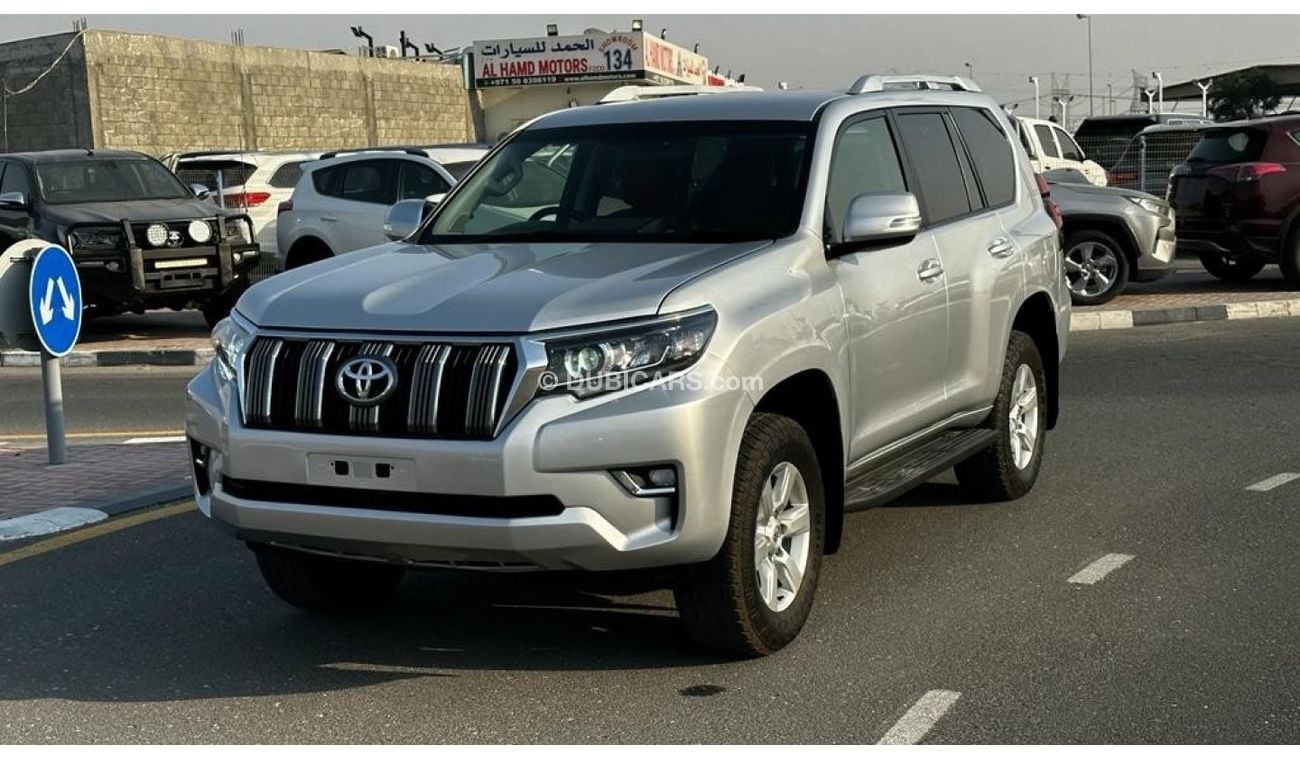 Used Toyota Prado 2017 for sale in Dubai - 696731