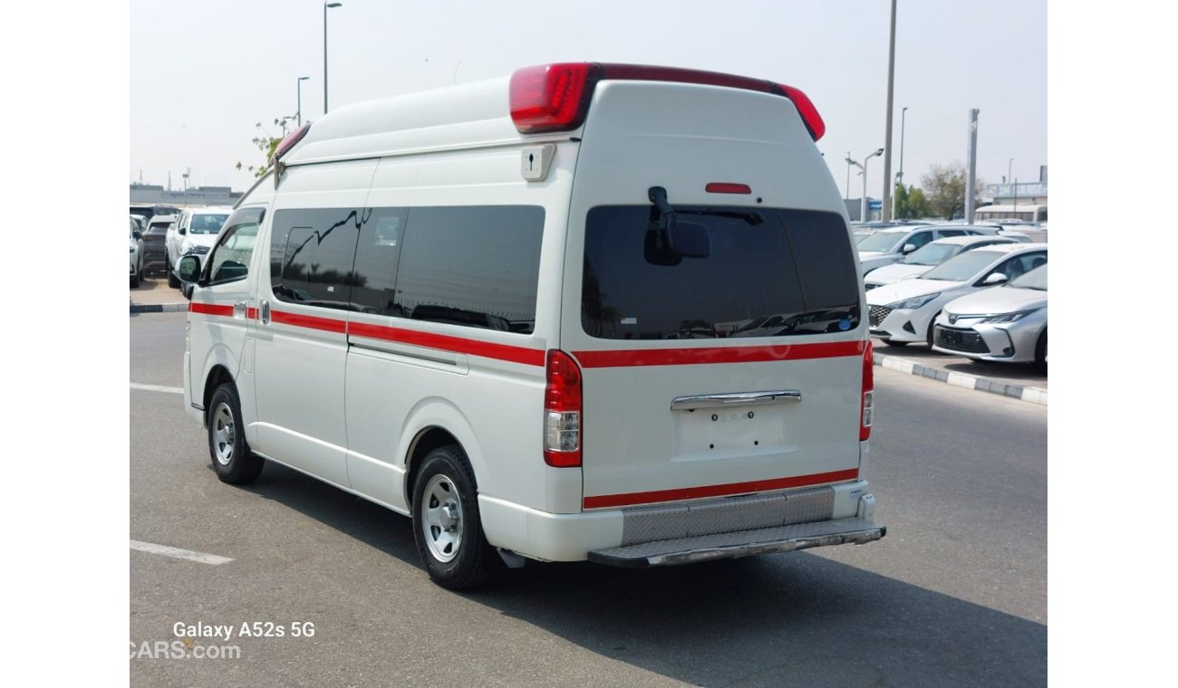 Toyota Hiace Toyota Hiace TOYOTA AMBULANCE (VAN) -2015-CC 2700 PETROL RHD AUTO