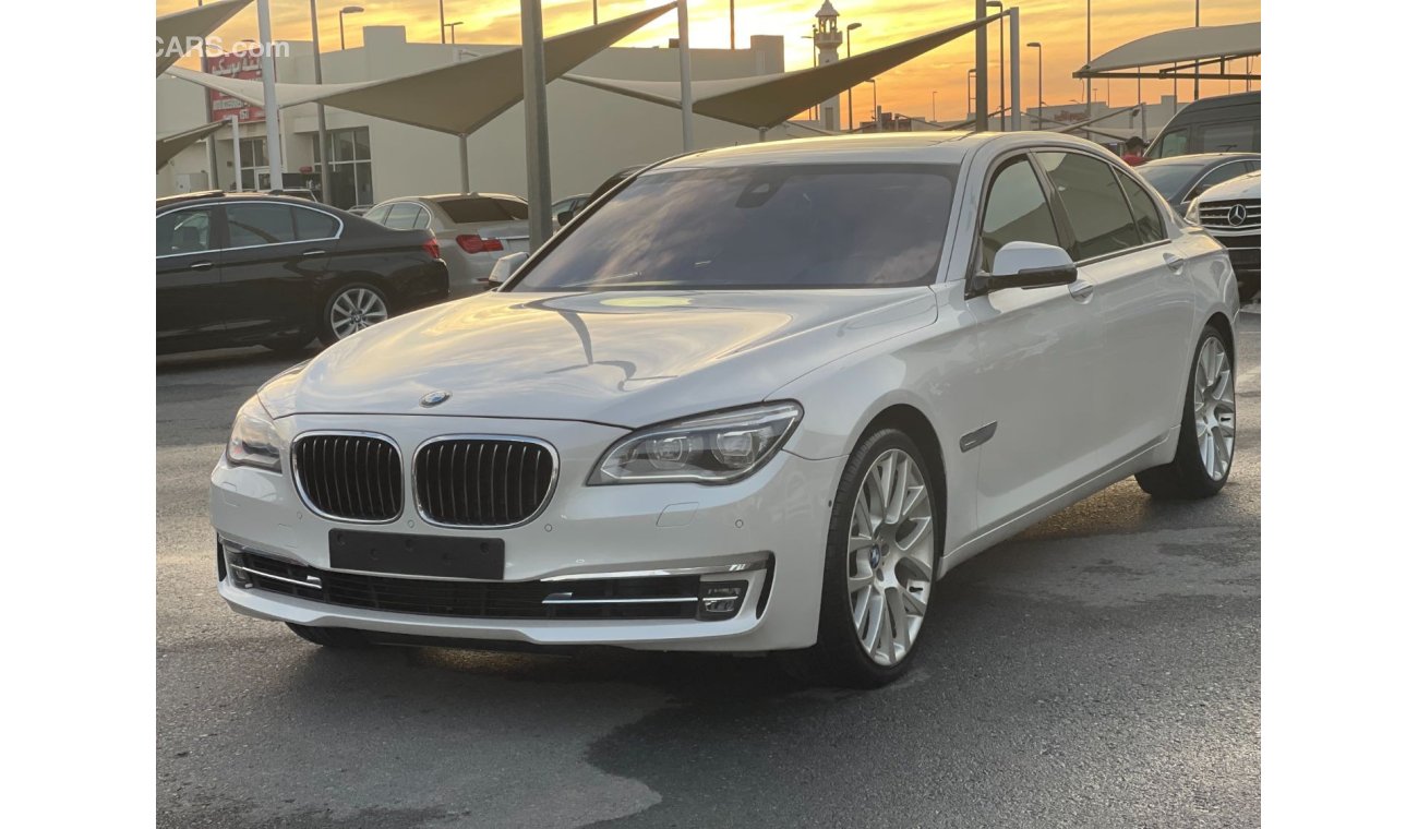 BMW 750Li Luxury BMW 750 Li_TWIN POWER TERBO _GCC_2015_Excellent Condition _Full option