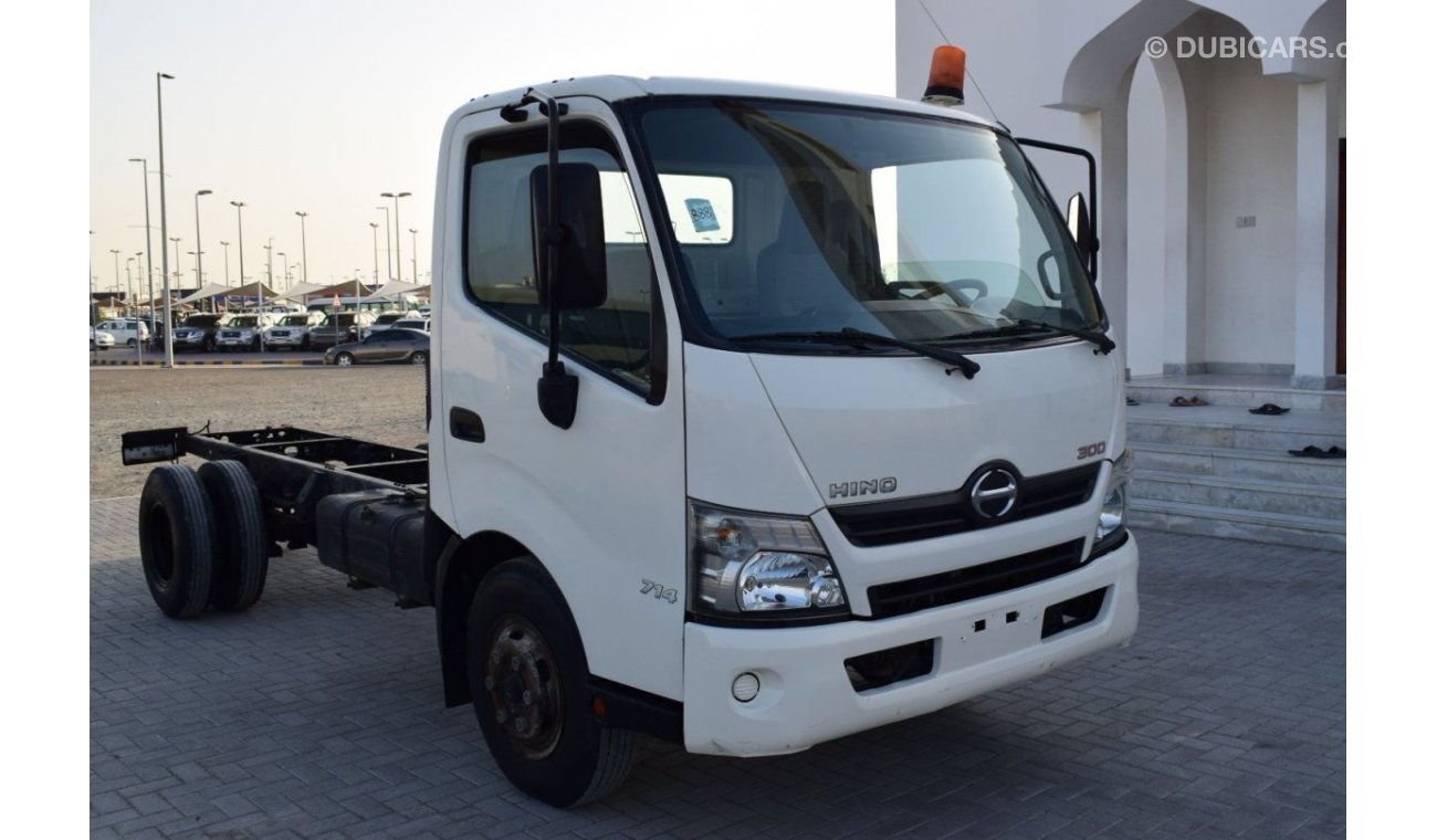 هينو 300 Hino 714 Cab chassis, model:2016. Only done 53000 km