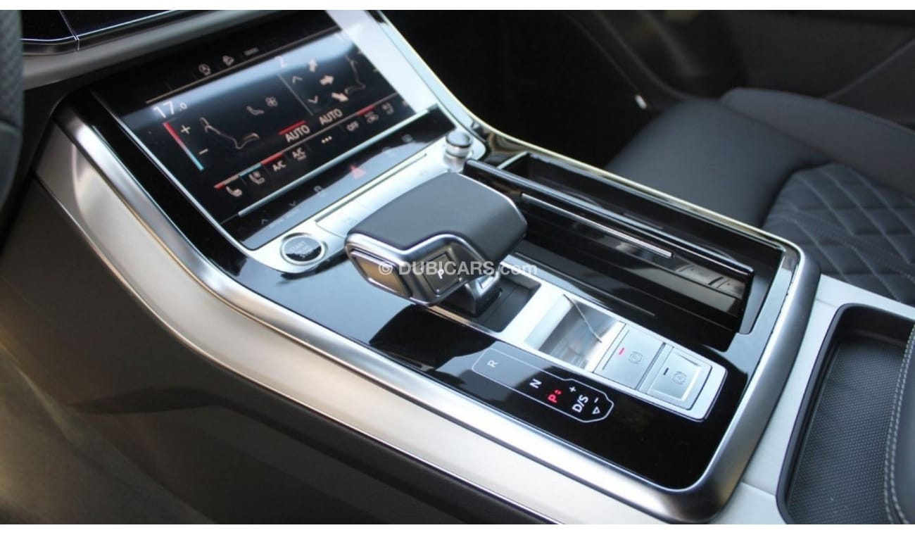 Audi Q8 3.0L COMPETITION PLUS MHEV AT