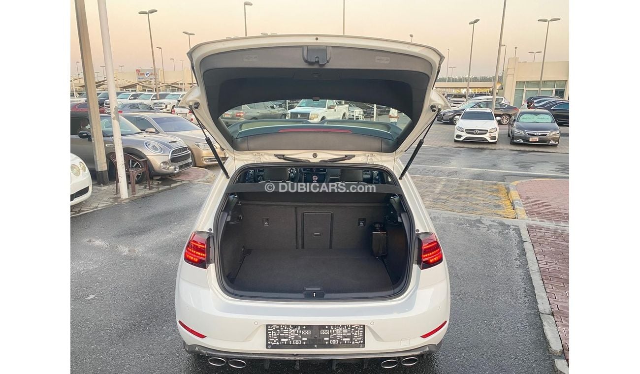 فولكس واجن جولف ار Volkswagen Golf R _GCC_2019_Excellent Condition_Full Specifications