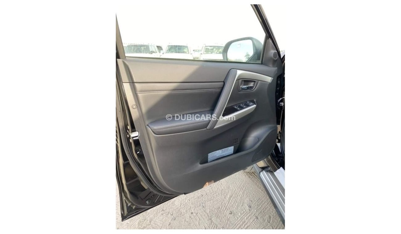 Mitsubishi Montero GLS 3.0L SPOILER SUNROOF LEATHER SEATS