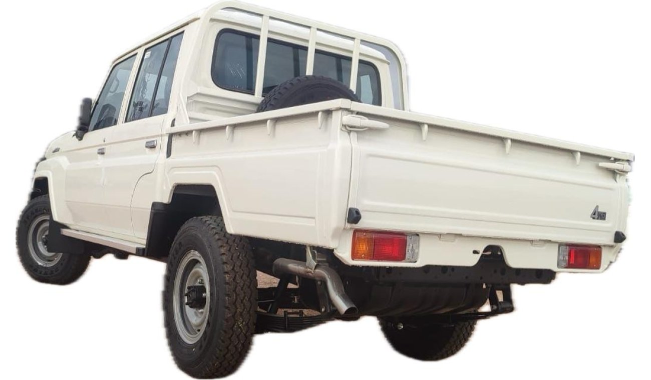 تويوتا لاند كروزر بيك آب LC79 4.2L DSL M/T V6 4x4 D/C بيك اب مع قفل تفاضلي