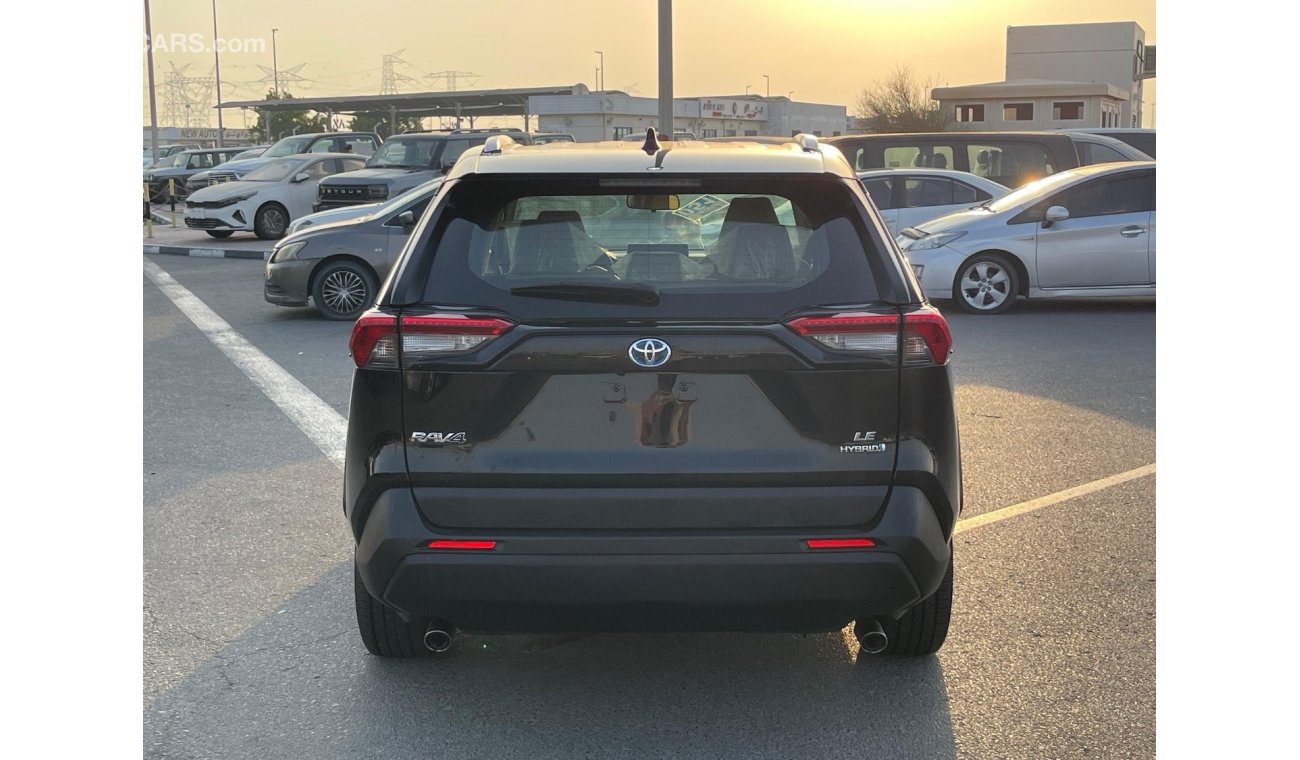 Toyota RAV4 LE