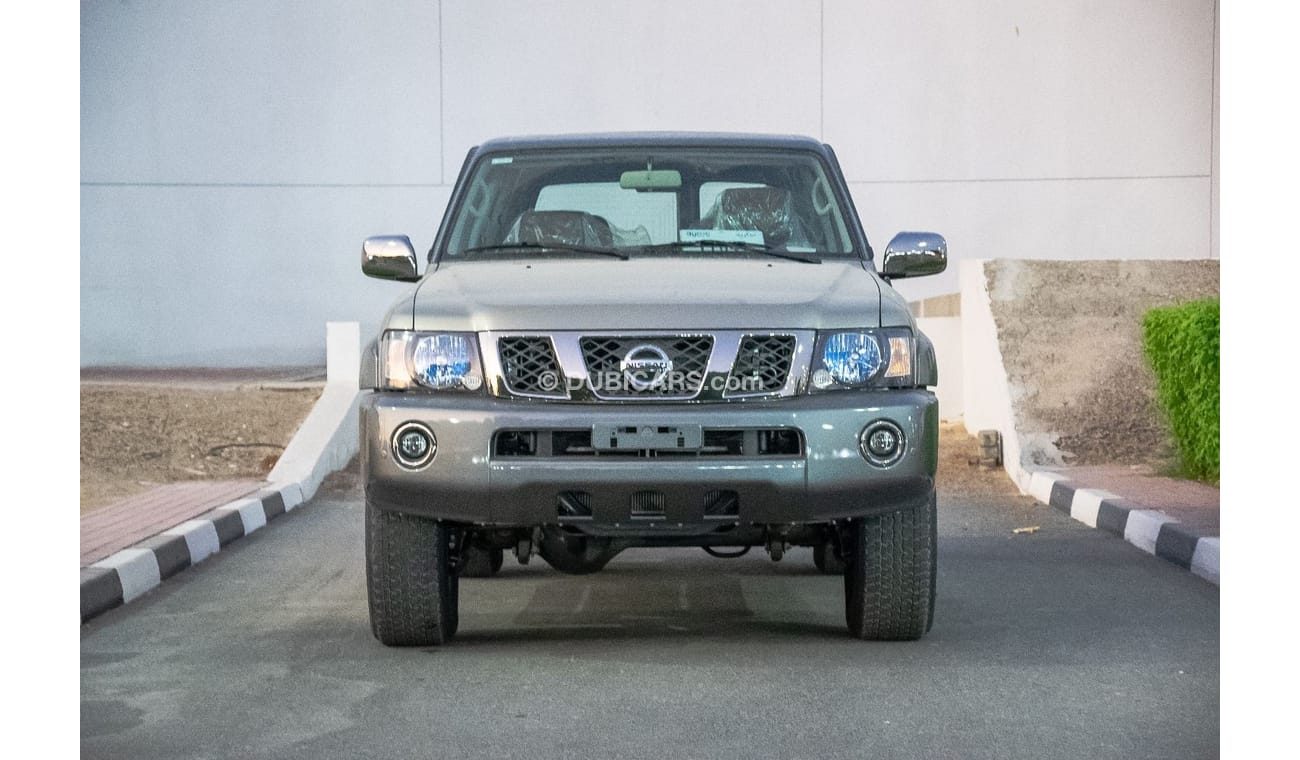 Nissan Patrol Super Safari NISSAN PATROL SUPER SAFARI 4.8L AWD 2022 | SUNROOF | REAR CAMERA | SUNROOF | DIFFERENTIAL LOCK | POW