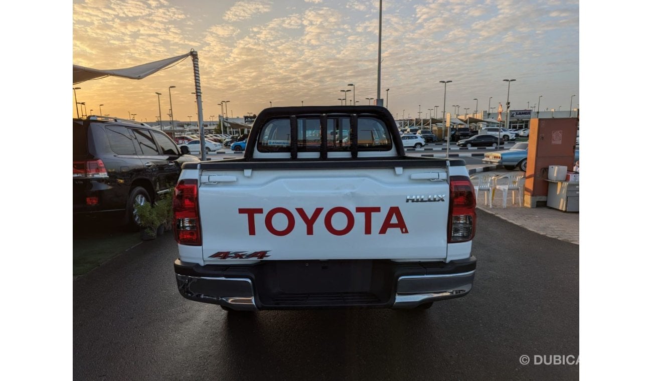 تويوتا هيلوكس 2023 Toyota Hilux  DLS 2.4L 4 cylinder - Manual . Diesel . Four Wheel Drive . clean car very good co