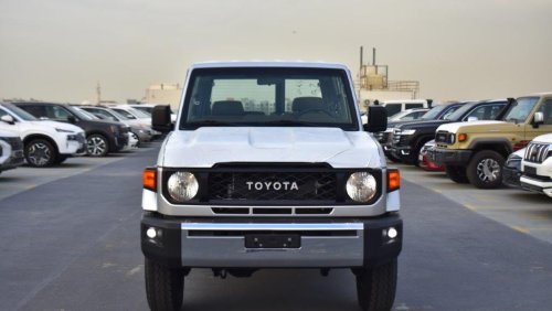 تويوتا لاند كروزر هارد توب 71 Short Wheel Base V6 4.0L Petrol 4WD Automatic