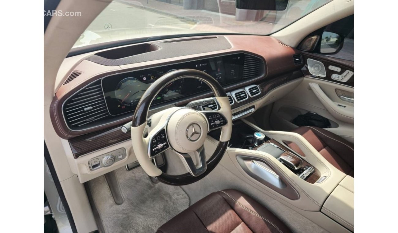 مرسيدس بنز GLS600 Maybach 2022 Mercedes-Maybach GLS 600 - GCC with 2 years warranty and only 20000km mileage is available for