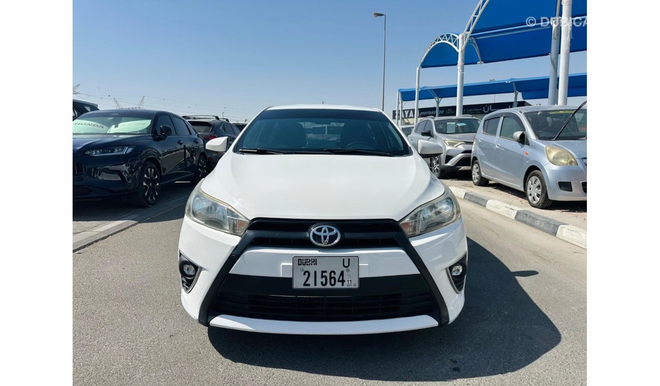 Toyota Yaris TOYOTA YARIS 1.3 L AUTOMATIC WHITE 2015