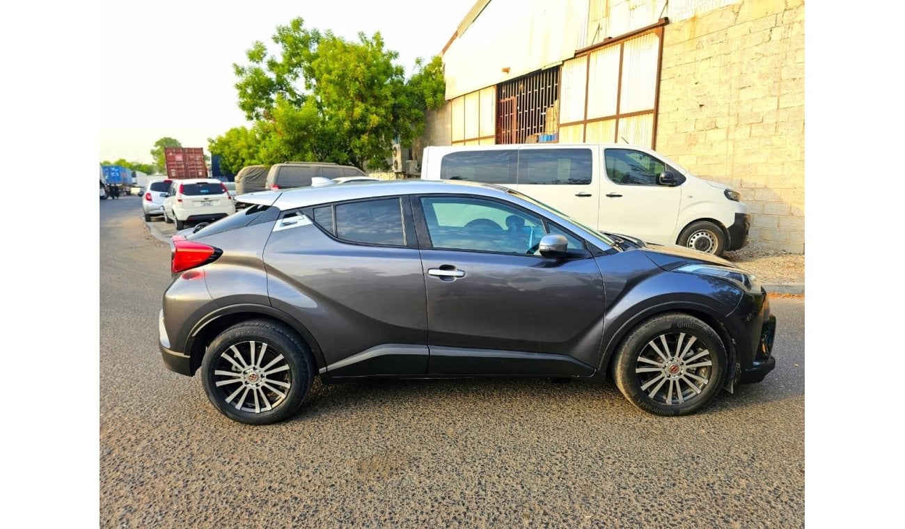 Toyota CHR فقط تصدیر CHR in good condition