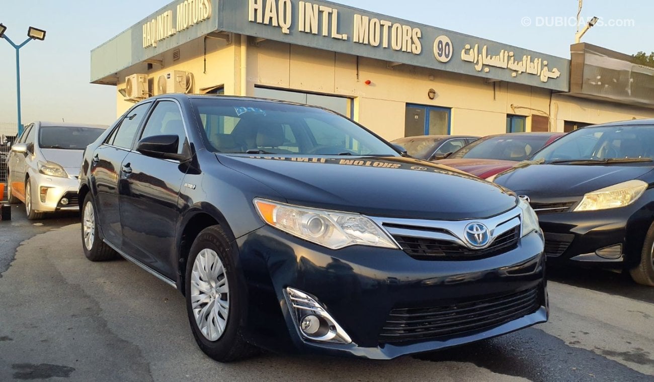 تويوتا كامري Toyota Camry LE Hybrid