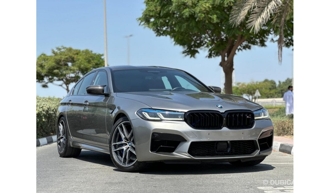 بي أم دبليو M5 Competition 4.4L (617 HP) BMW M5 Competition Carbon Fiber Edition / GCC / 2021 / Perfect Condition /